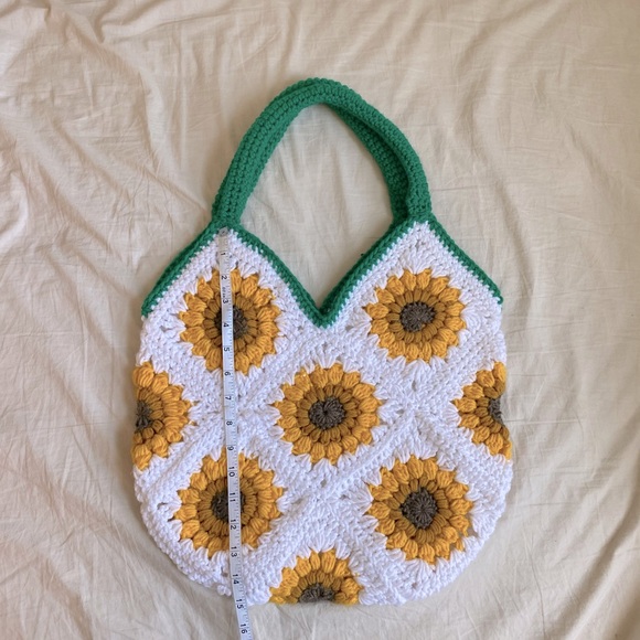 Handmade Sunflower Market Bag - Picture 2 of 4